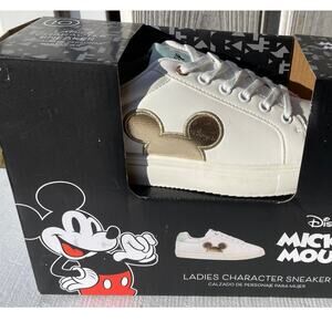 New Womens Size 9 Disney Mickey Mouse Character Shoes